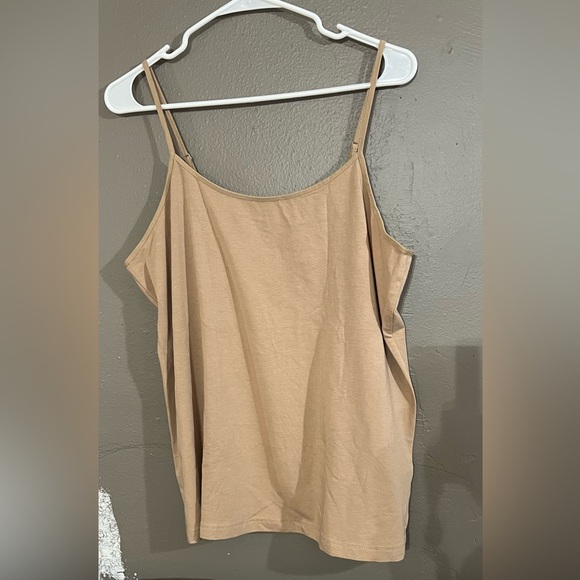 Time & Tru Women’s Beige Cami Tank Top - Picture 3 of 6
